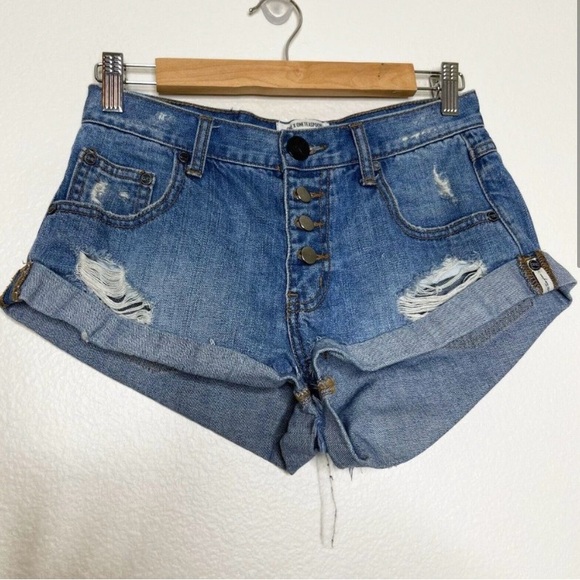 One Teaspoon Free People Bandits Shorts Cut Off Button Fly Roll Hem Denim Sz 25 - Picture 2 of 12